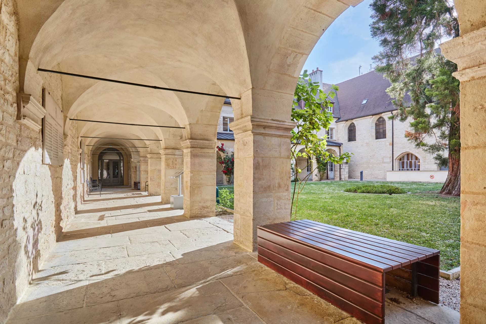 Appart'hôtel Odalys City - Dijon Centre Les Cordeliers