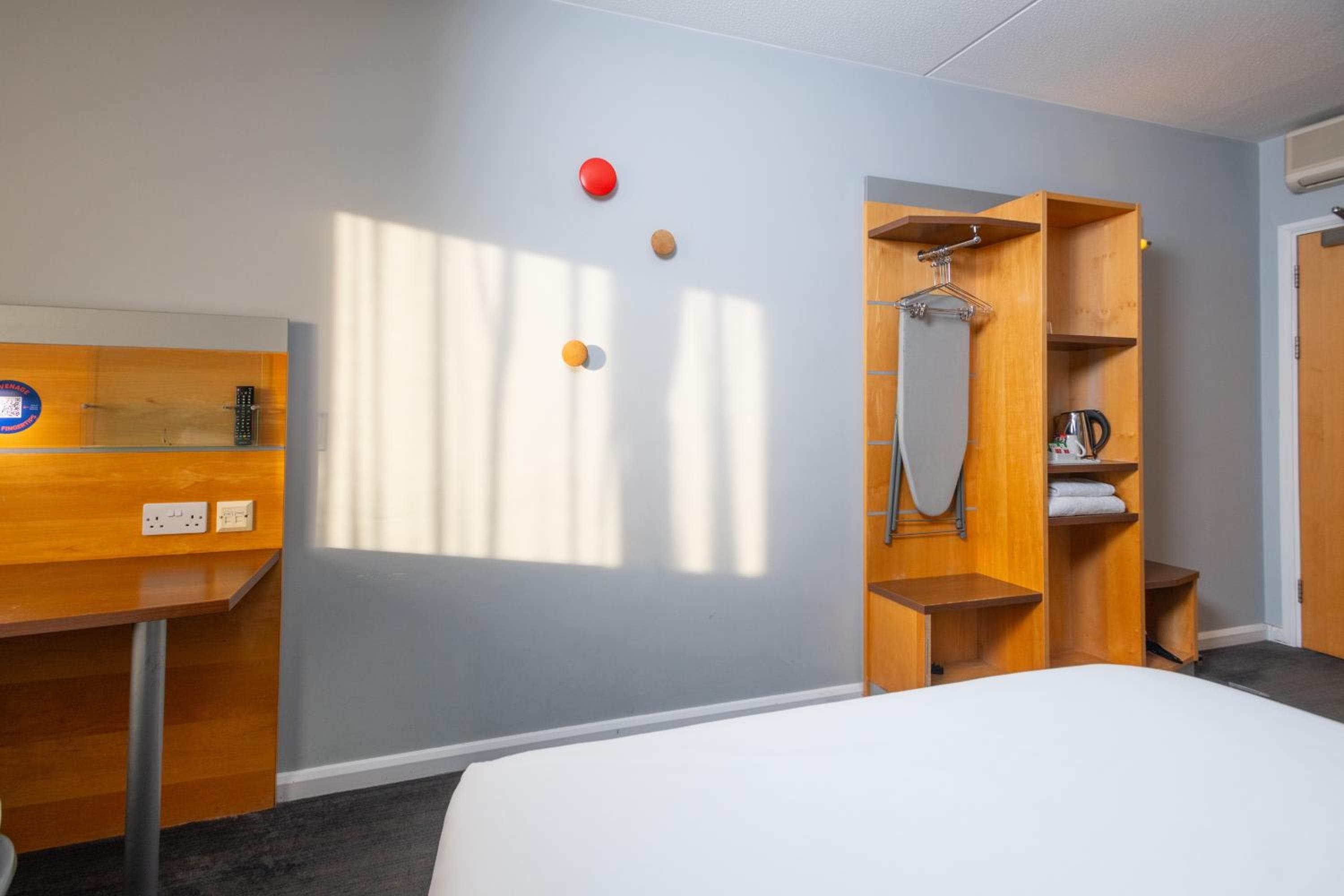 Holiday Inn Express - Bedford