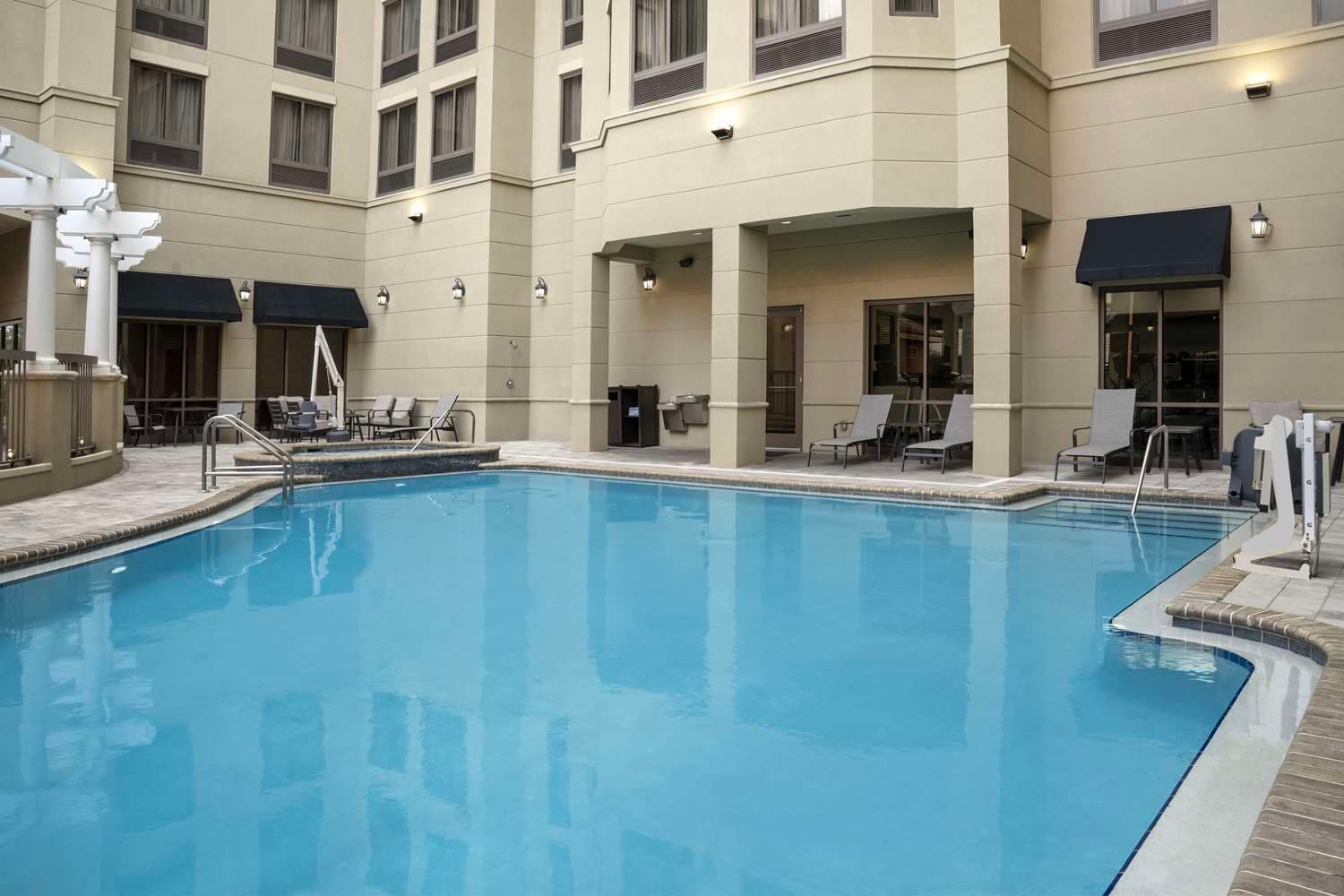 Homewood Suites by Hilton Jacksonville Downtown-Southbank