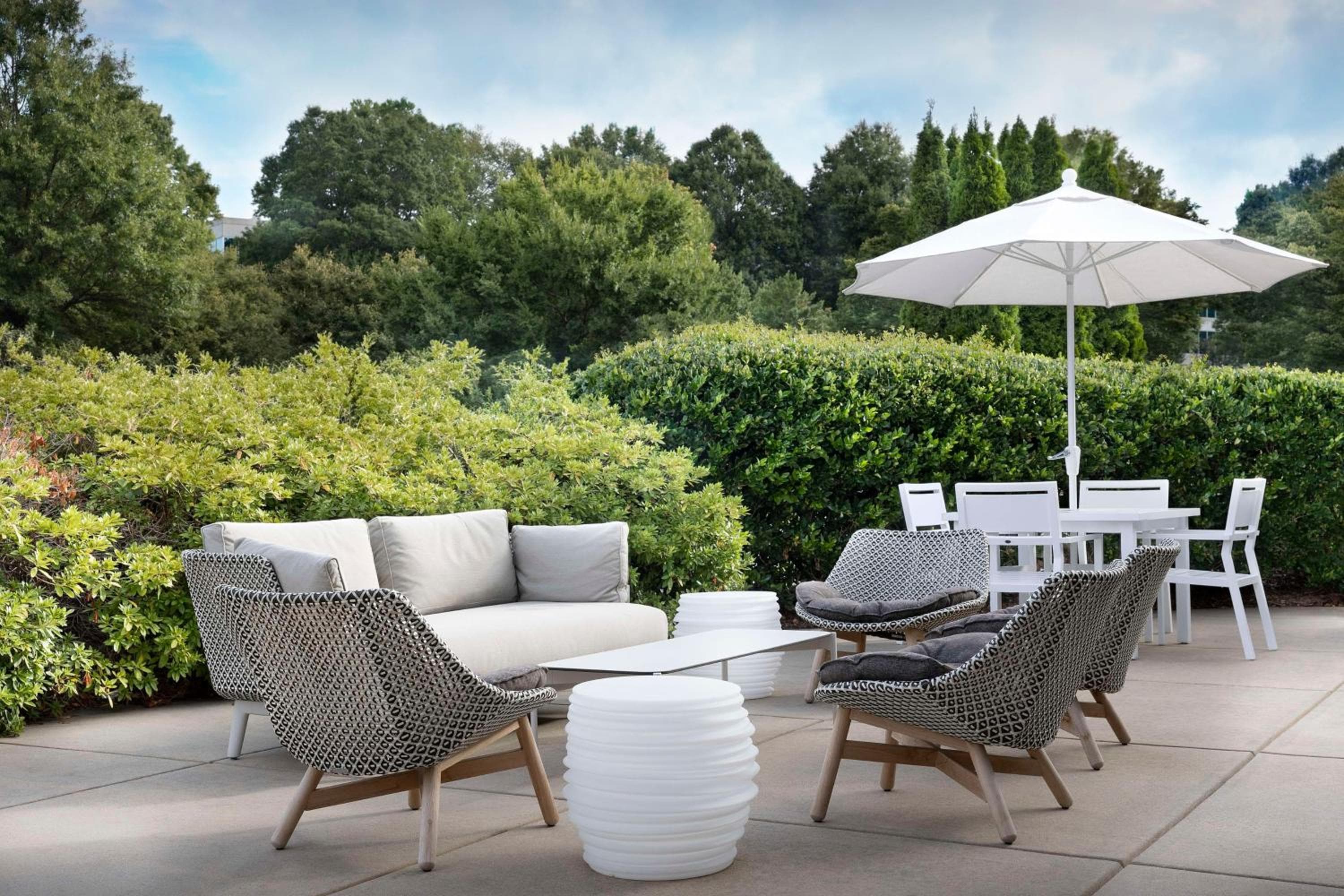 Embassy Suites by Hilton Atlanta Kennesaw Town Center