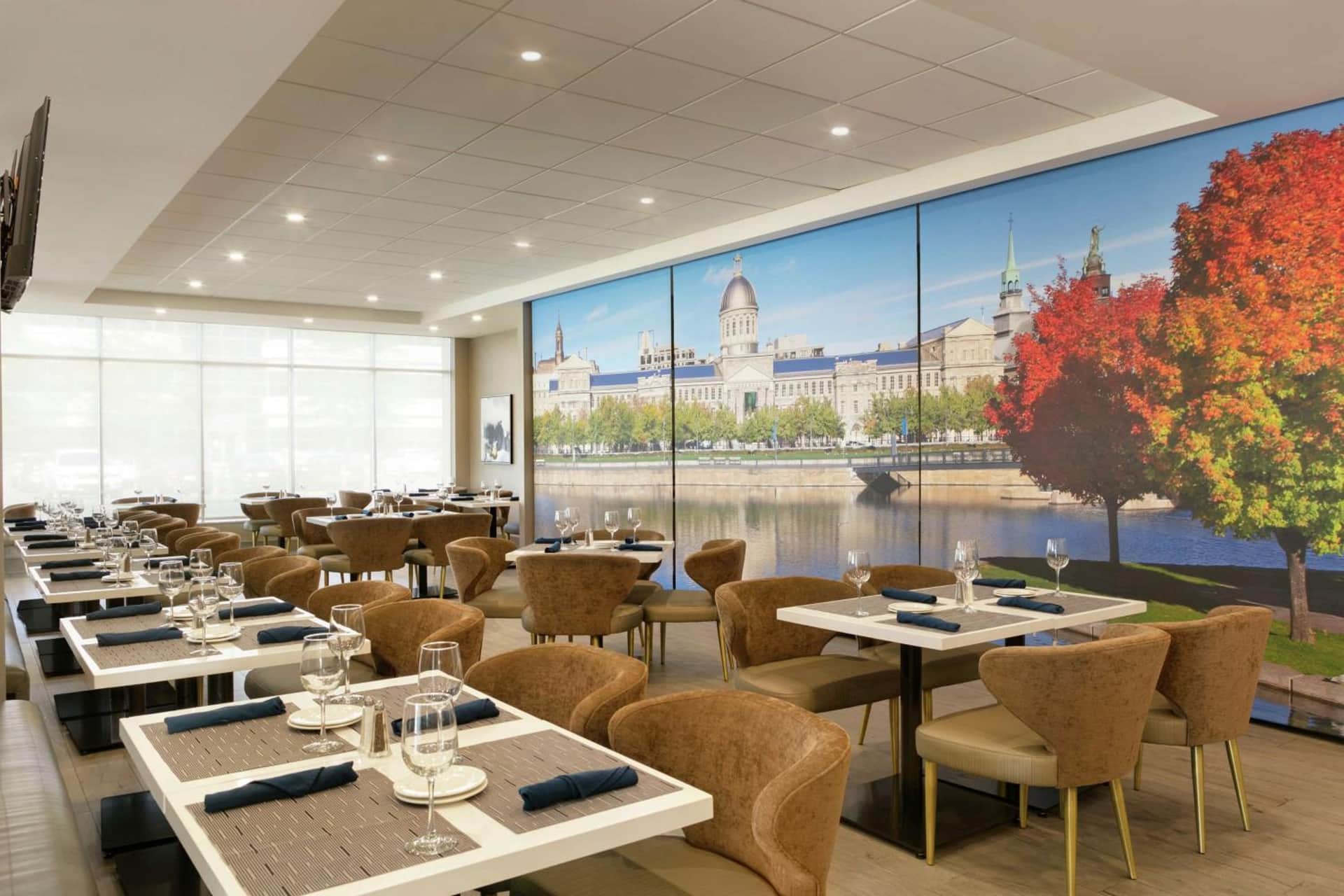 Embassy Suites by Hilton Montreal Airport