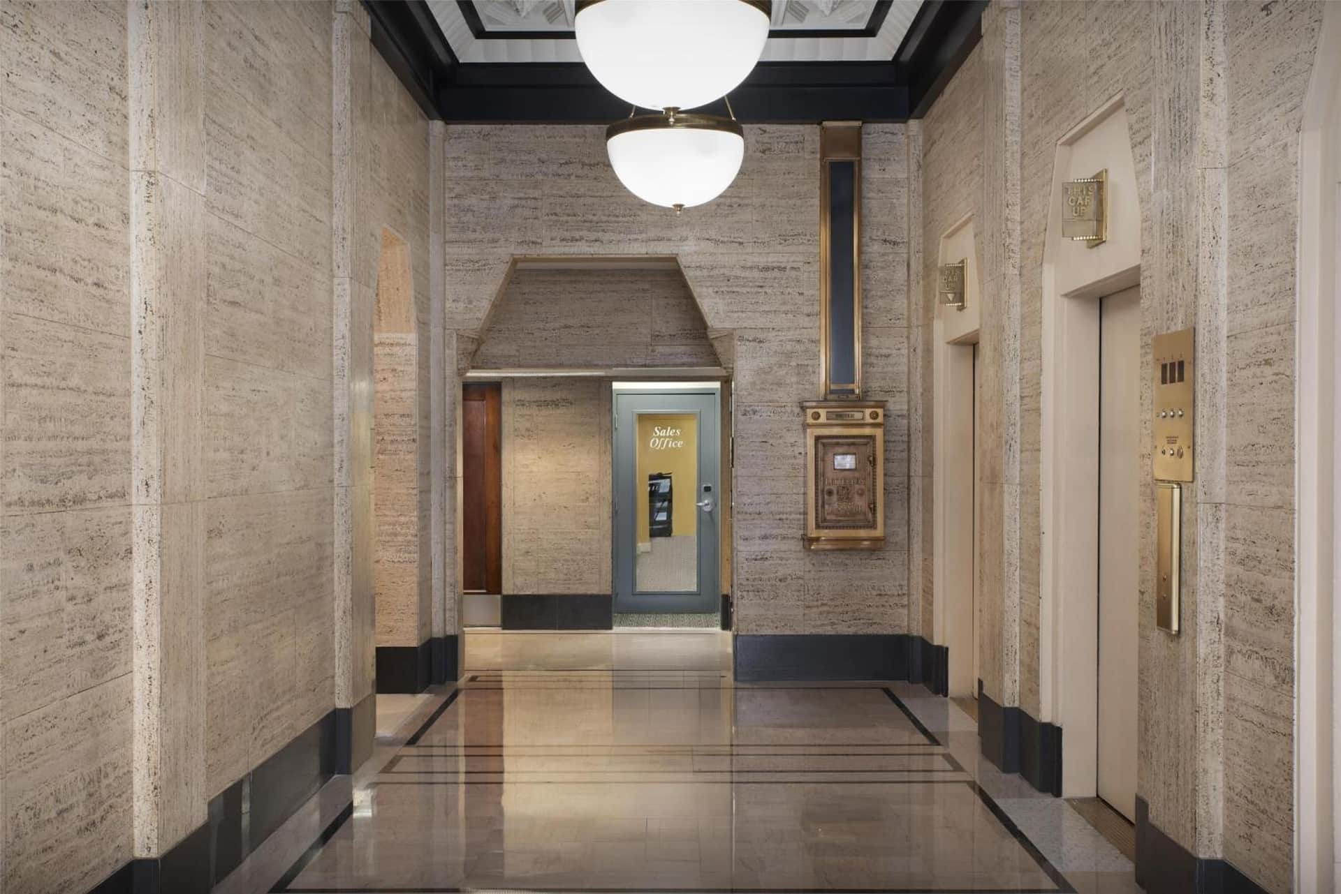 Hampton Inn Indianapolis Downtown Across from Circle Center