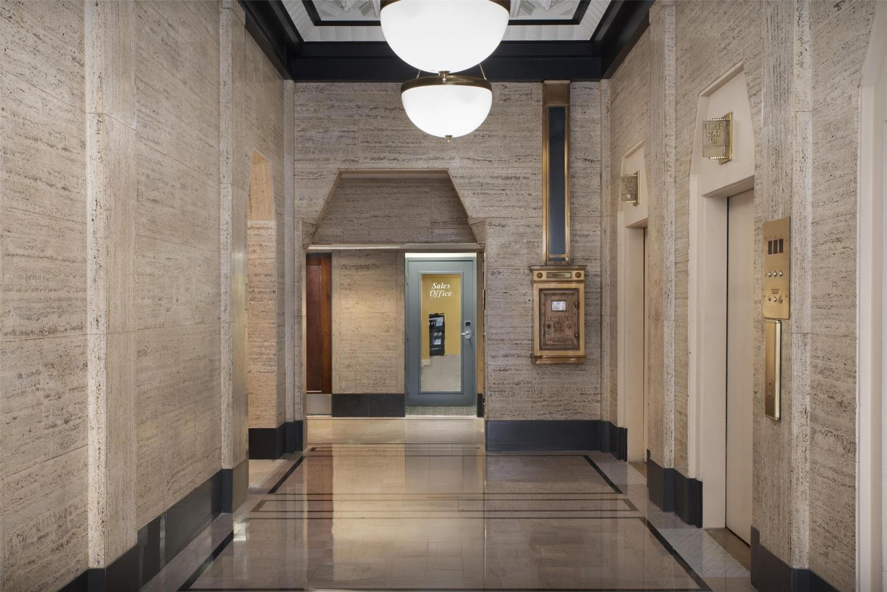 Hampton Inn Indianapolis Downtown Across from Circle Center