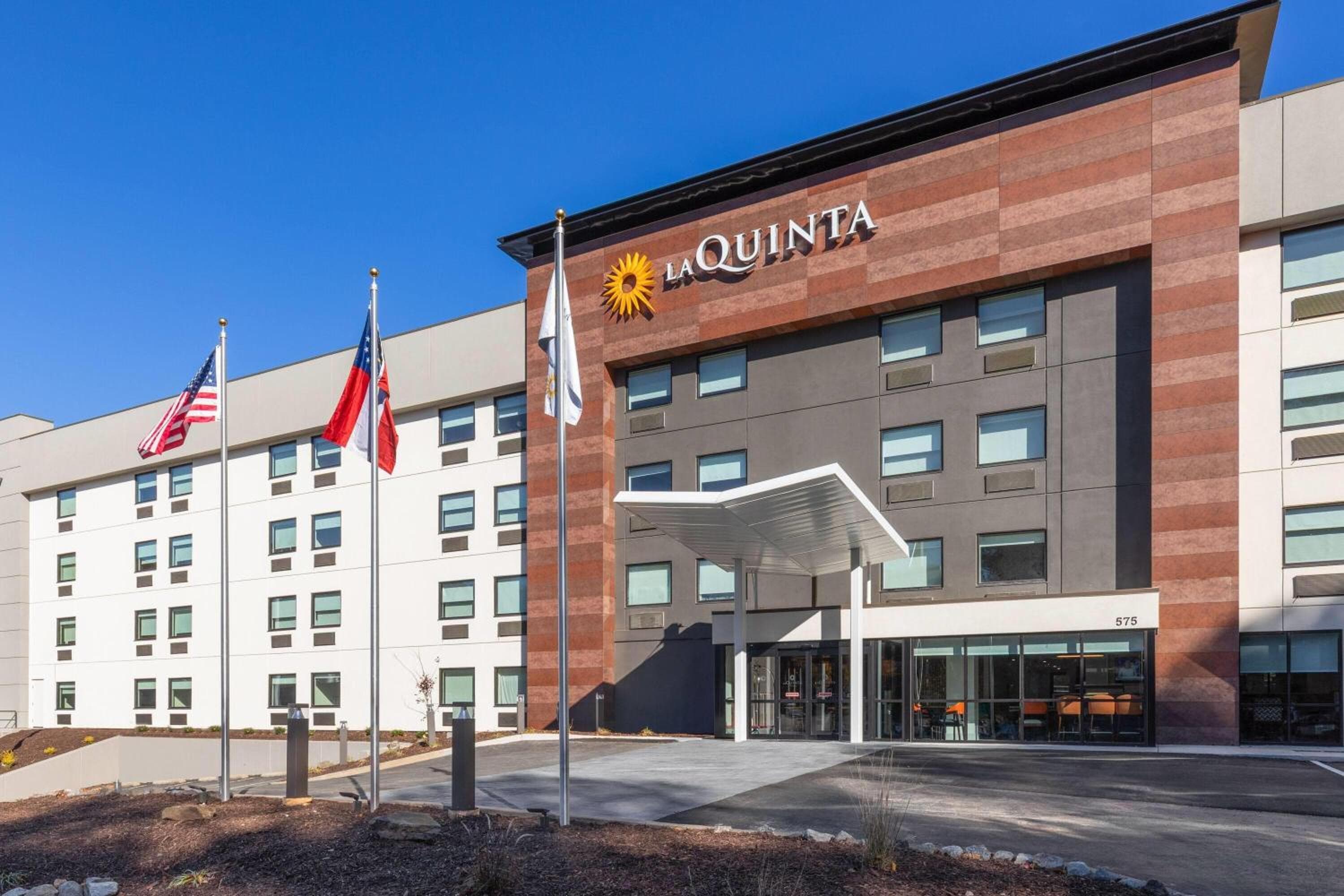 La Quinta Inn & Suites by Wyndham Atlanta Roswell