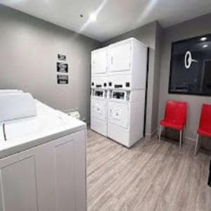 Hawthorn Extended Stay by Wyndham Bedford - Dallas