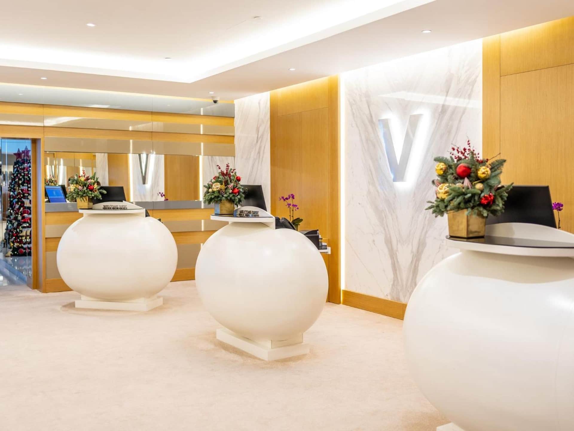 V Hotel Dubai, Curio Collection by Hilton