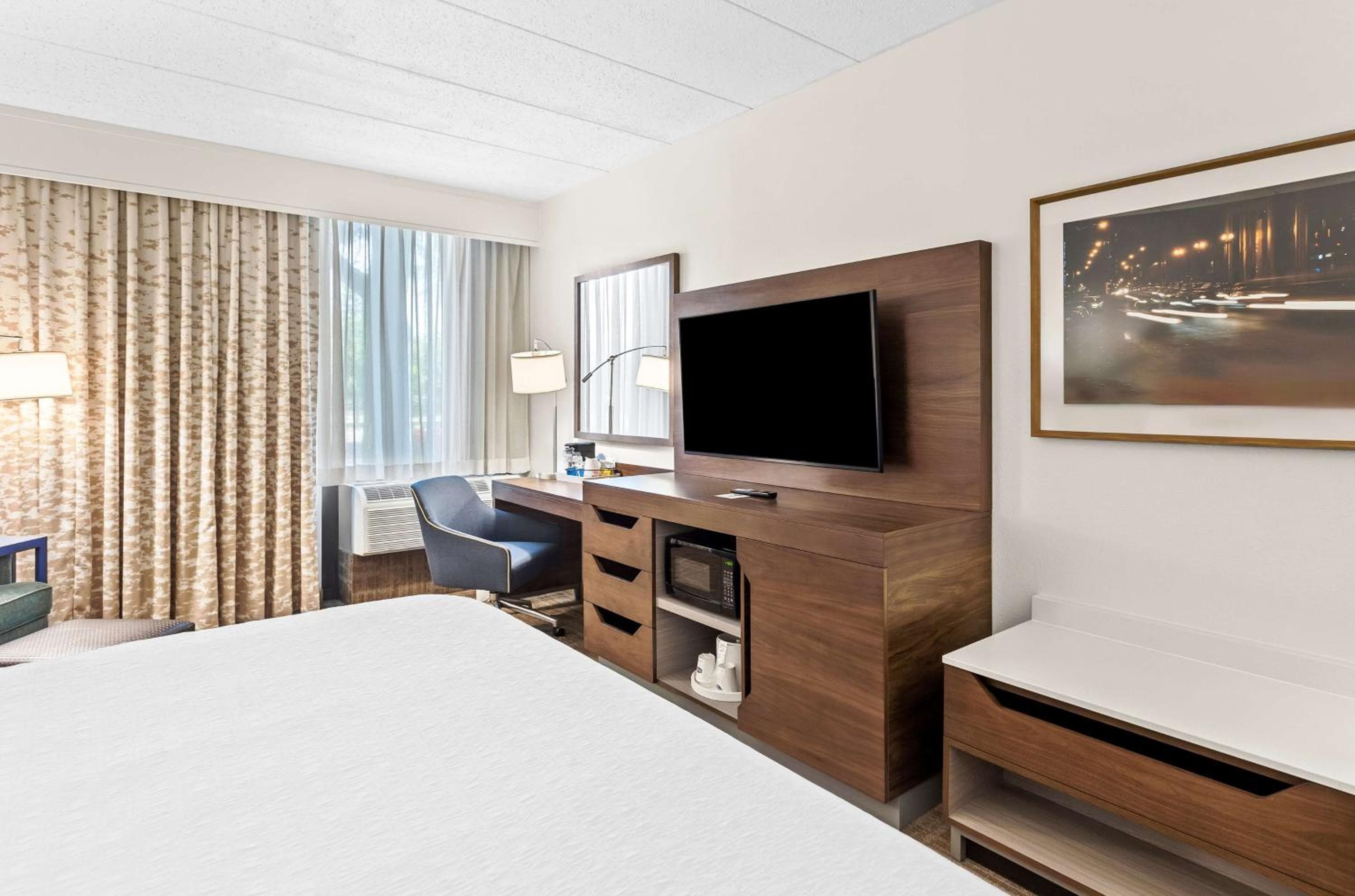 Hampton Inn Chicago-Naperville