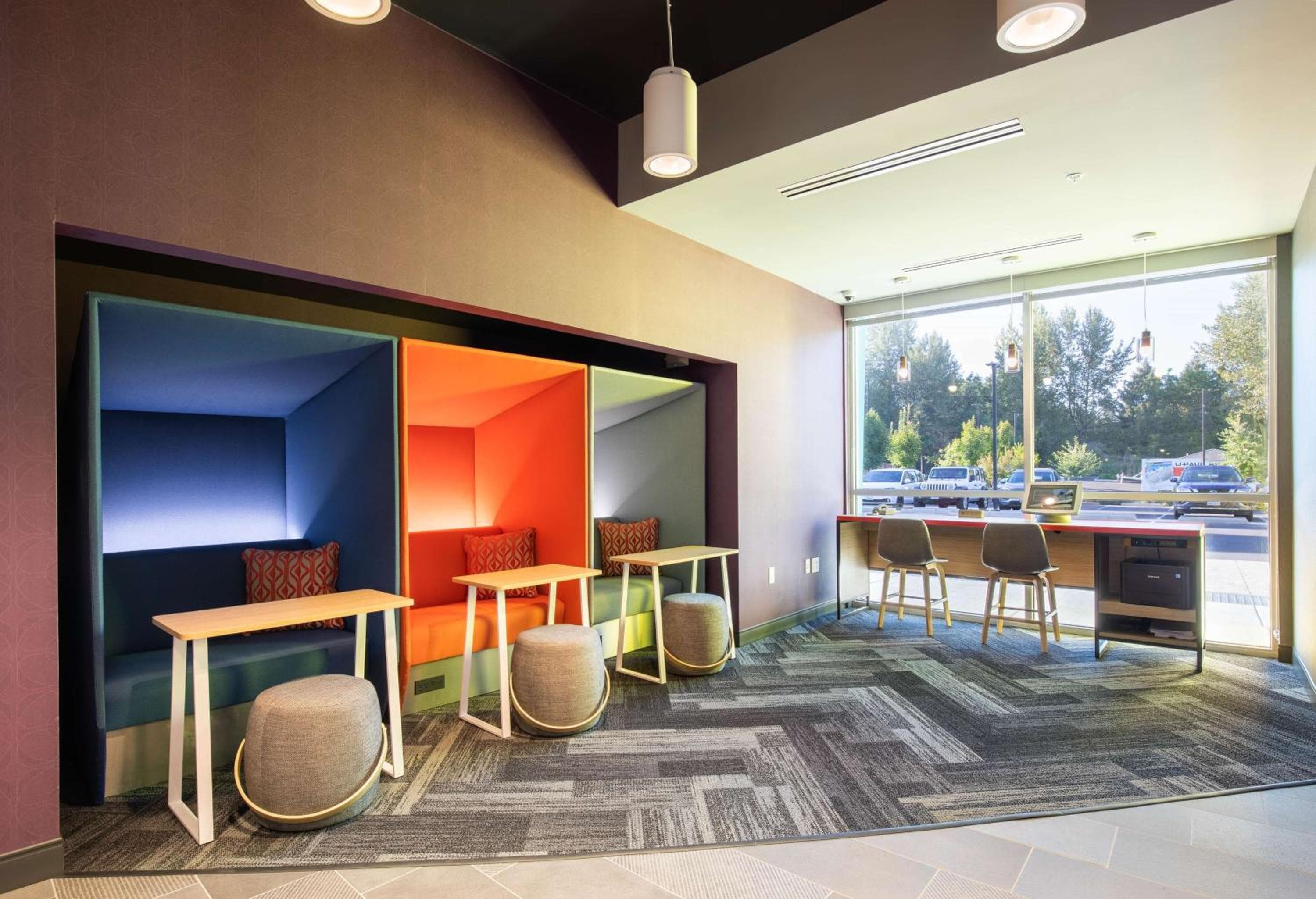 Tru by Hilton Eugene