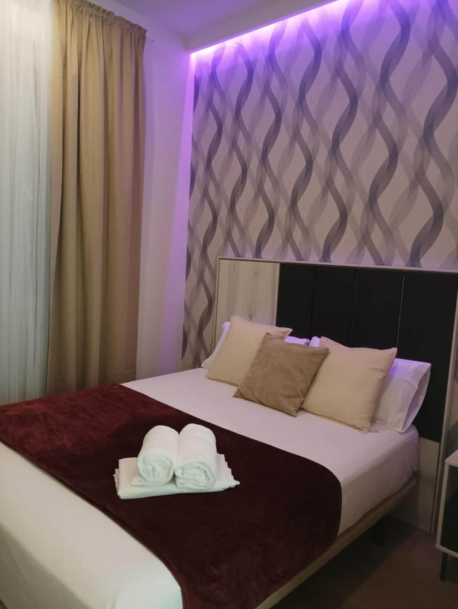 Paradise Suites Madrid