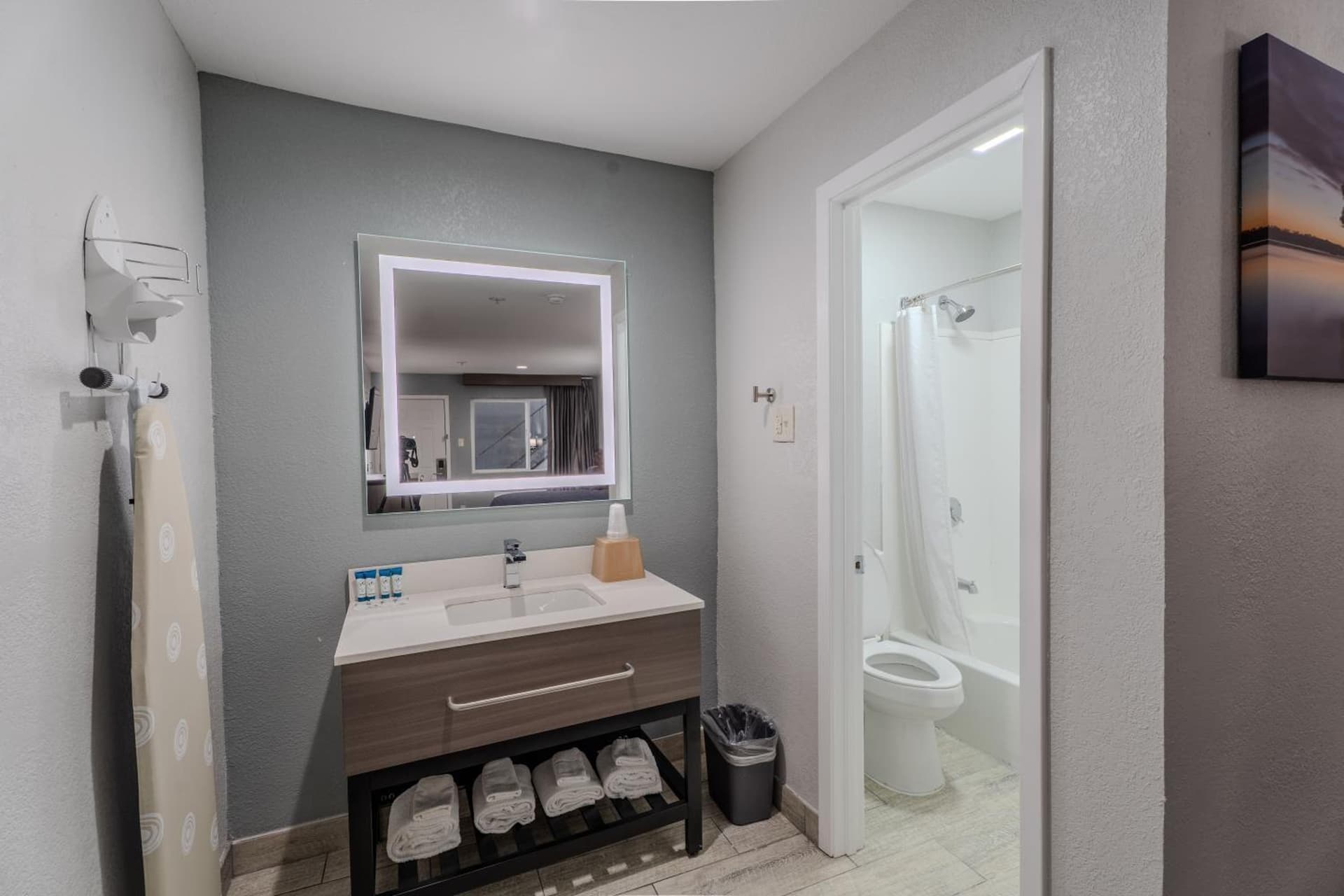 Executive Inn of Arlington, Near AT&T Stadium