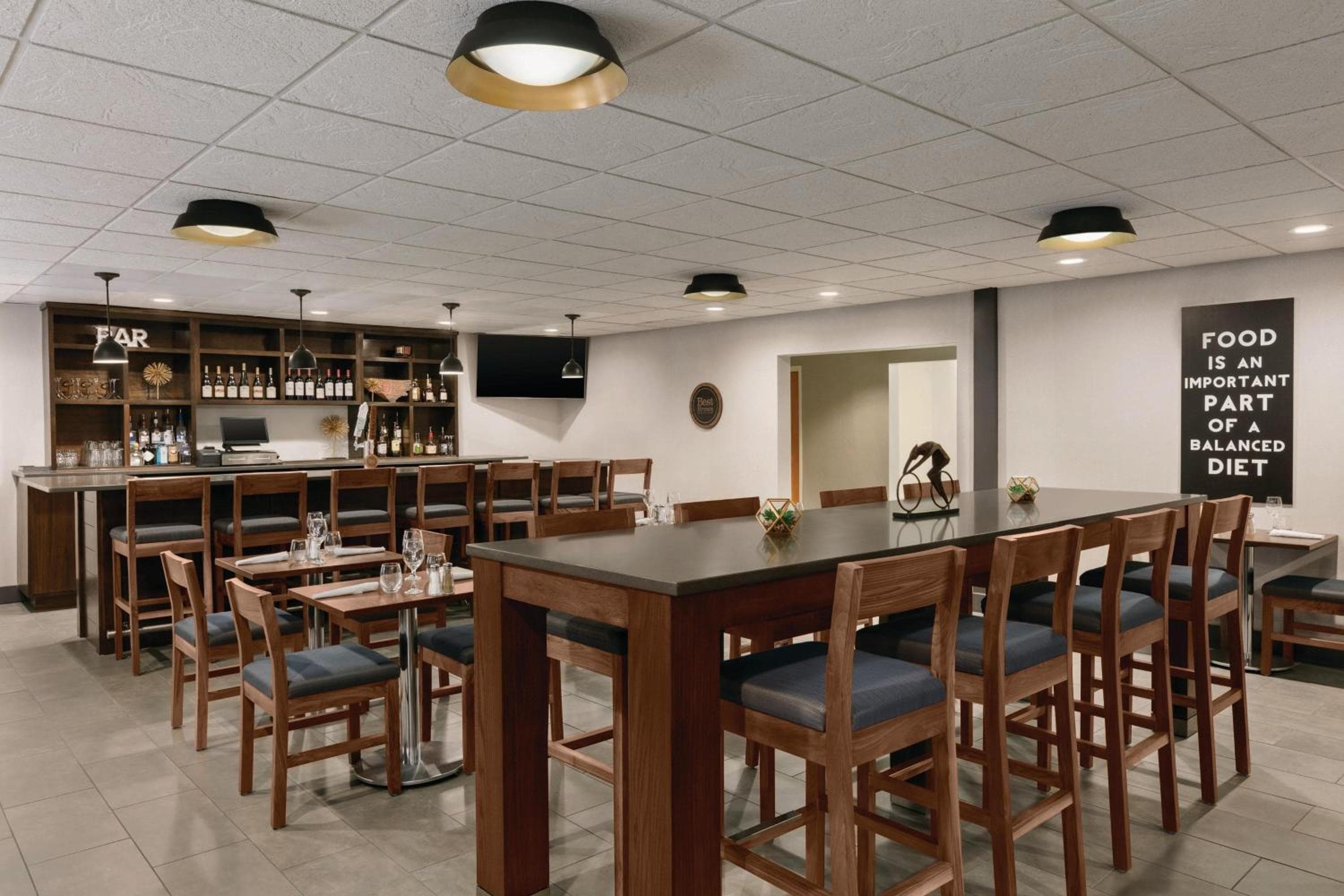 Four Points by Sheraton Raleigh Arena