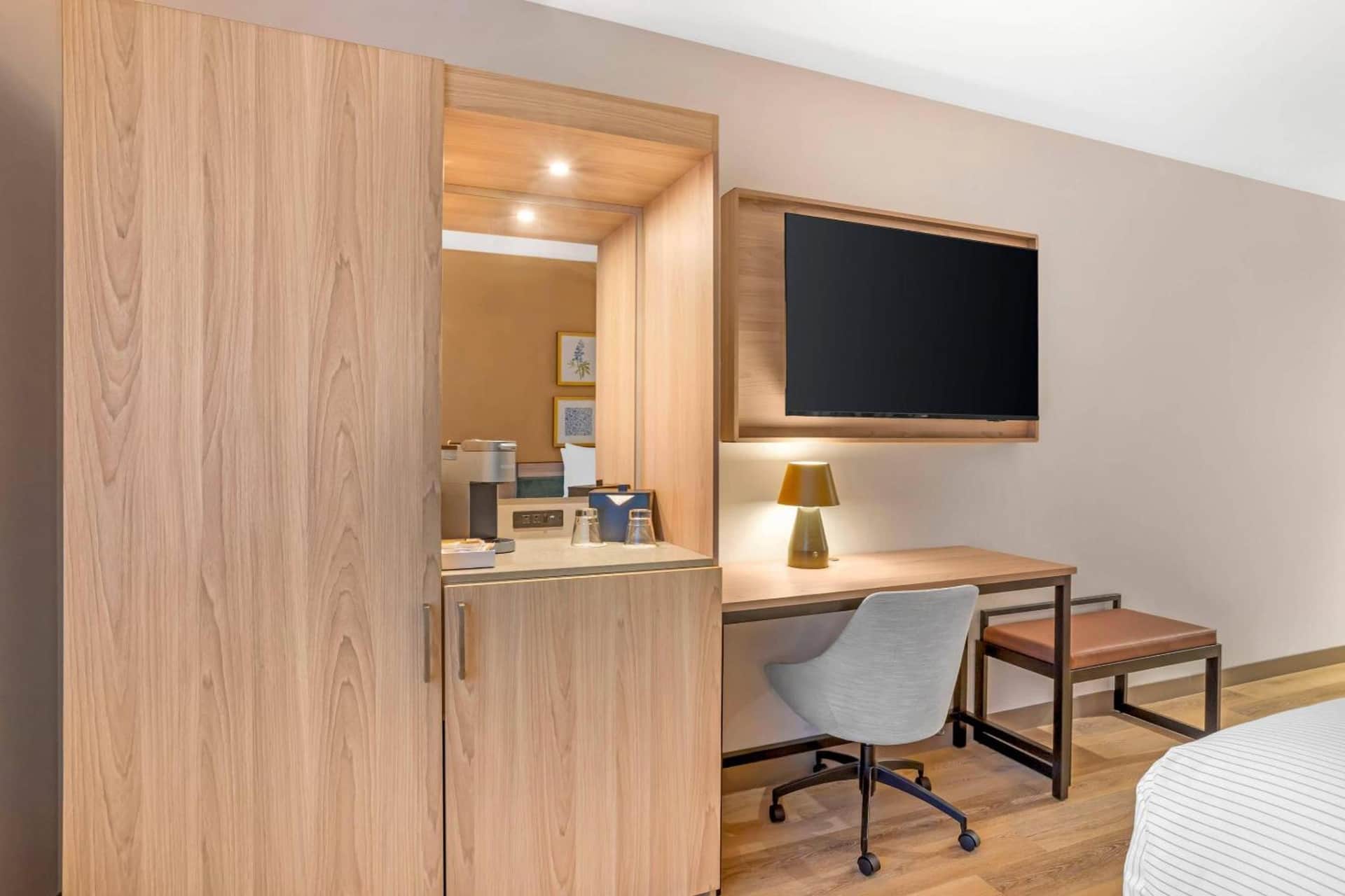Cambria Hotel Euless - DFW Airport South