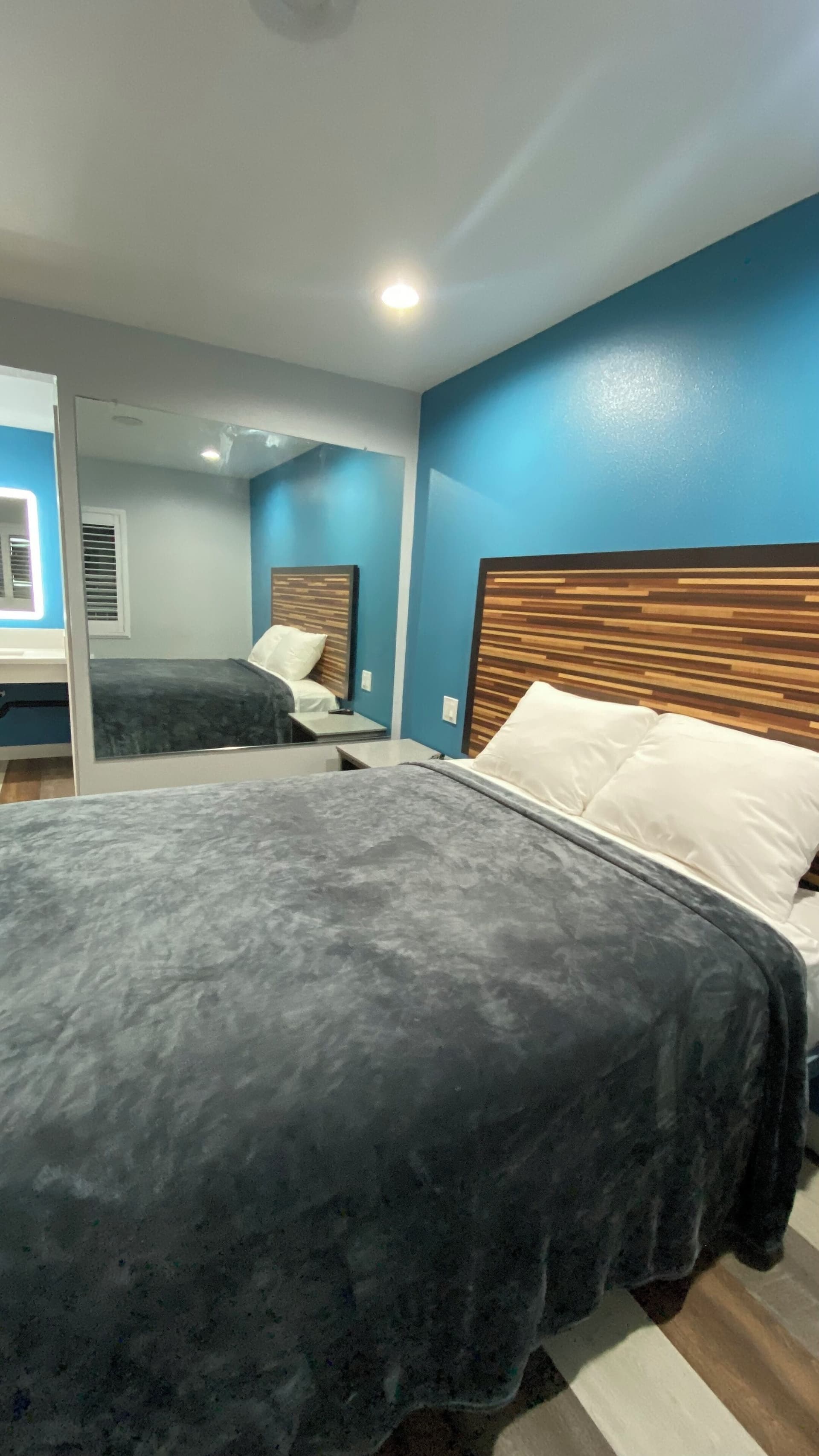 Plaza Inn motel - Los Angeles area