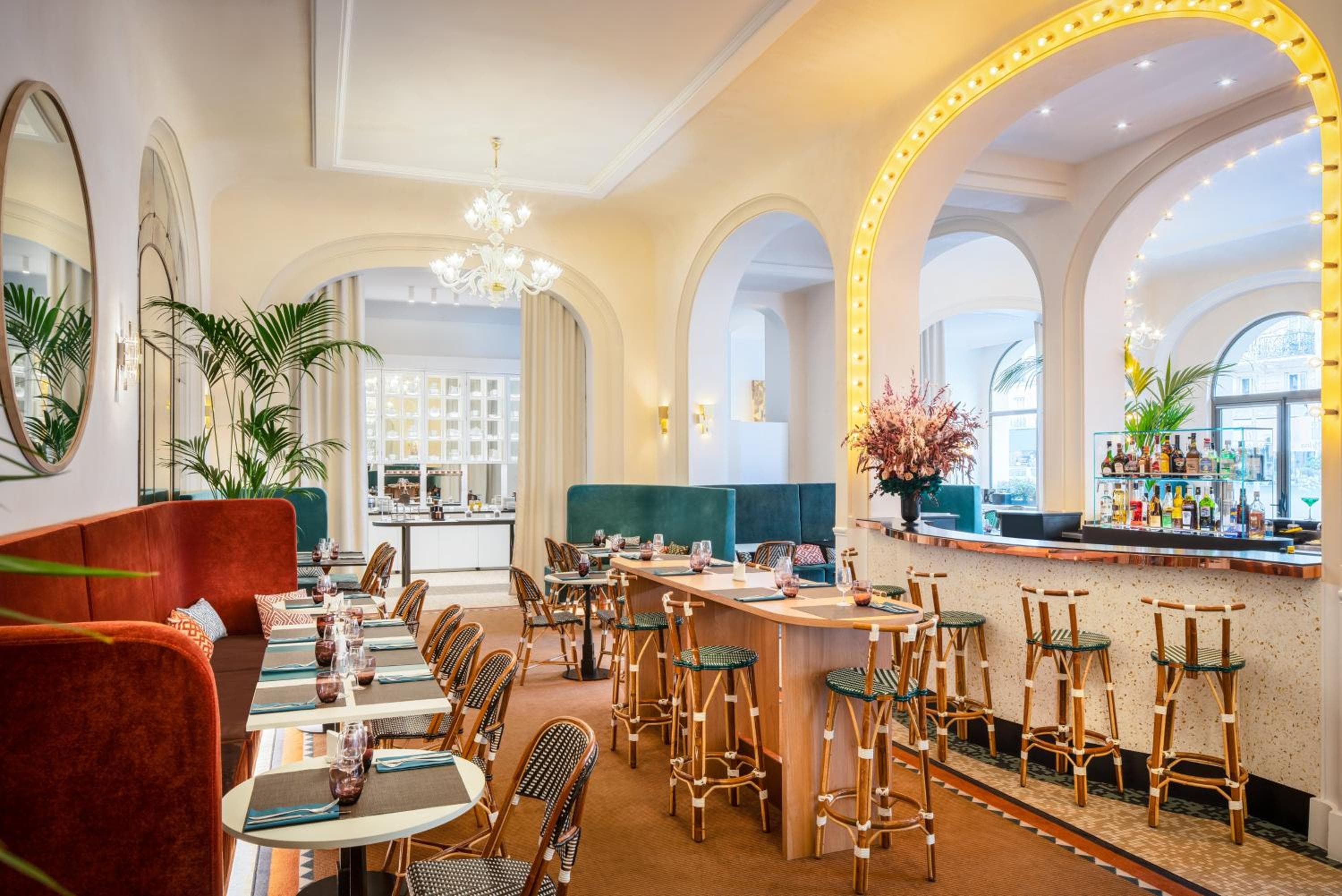 Holiday Inn Paris - Gare de Lyon Bastille, an IHG Hotel