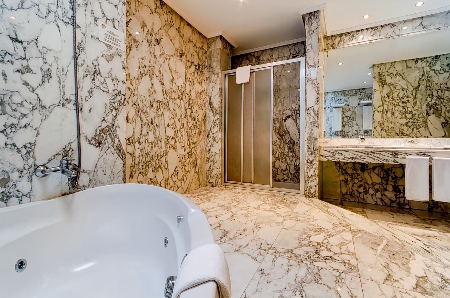 Hotel Laguna Park Madrid