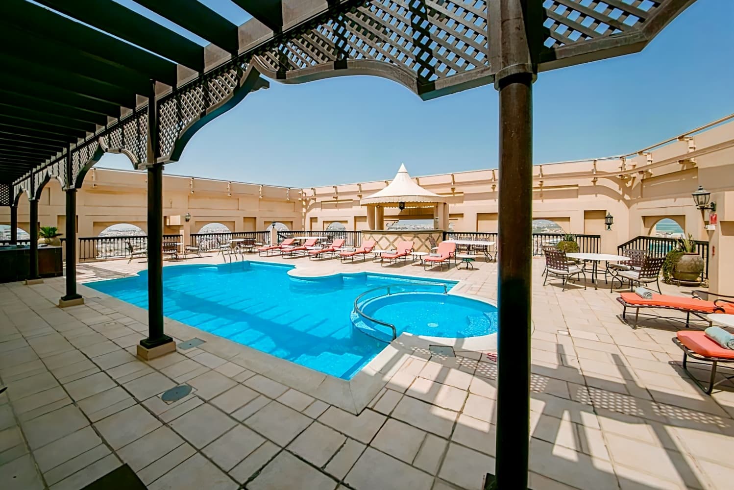 Mercure Grand Hotel Seef - All Suites