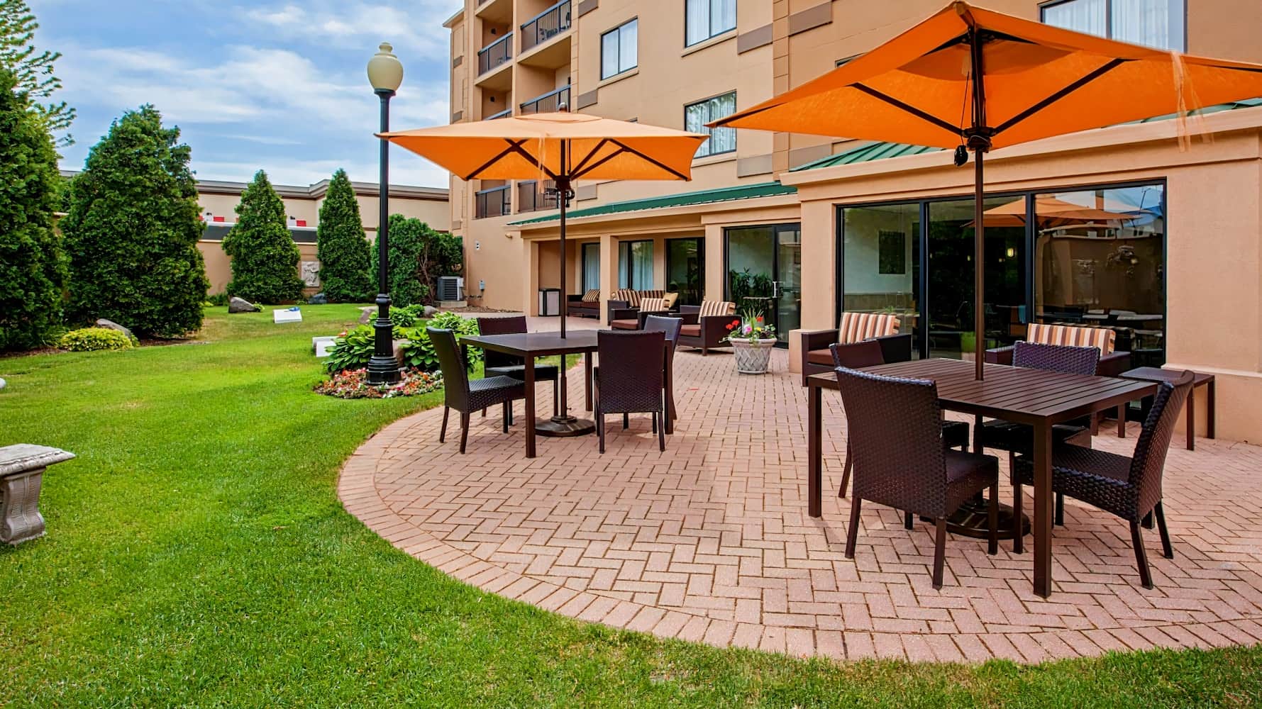 Courtyard by Marriott Chicago Midway Airport