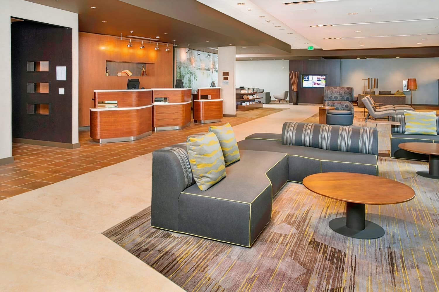 Courtyard by Marriott Redwood City